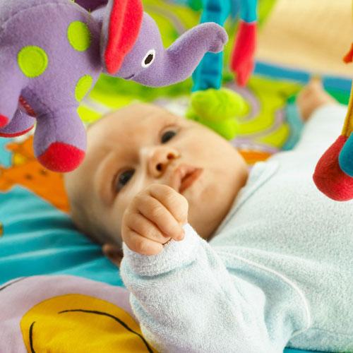 Игры для детей от рождения до трех месяцев