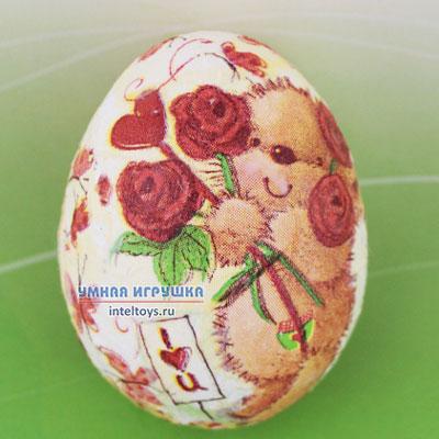 Декупаж пасхальных яиц «Влюбленный медвежонок»: пошаговый мастер-класс