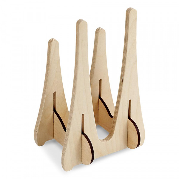 Деревянная подставка для кукол фото 2